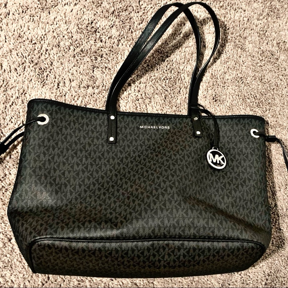 Large “Jet Set” MK Tote